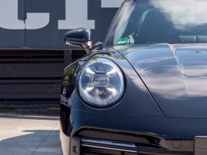 Porsche 992 Turbo - foto 8