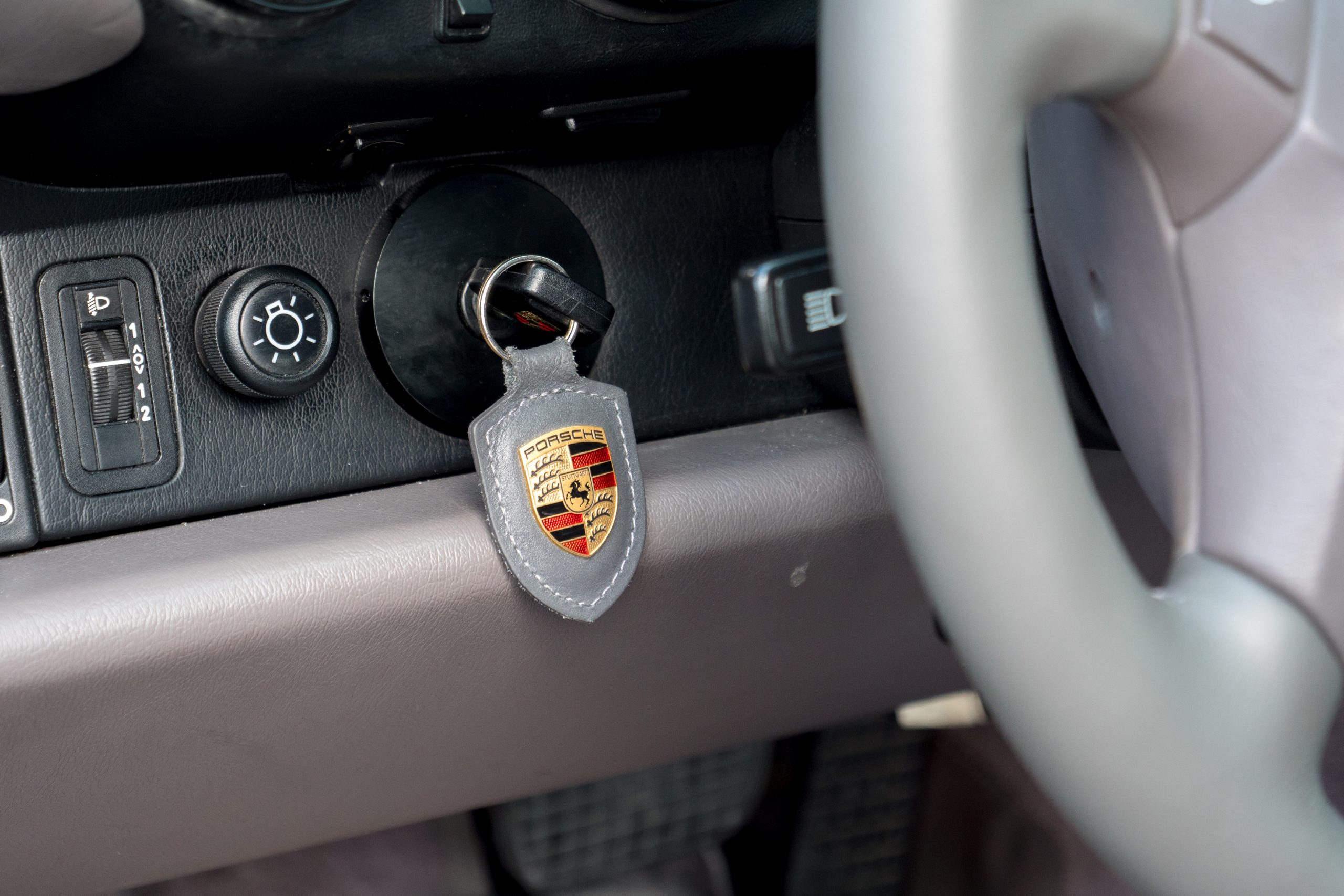 Porsche 964 Carrera 2 - imagen 30