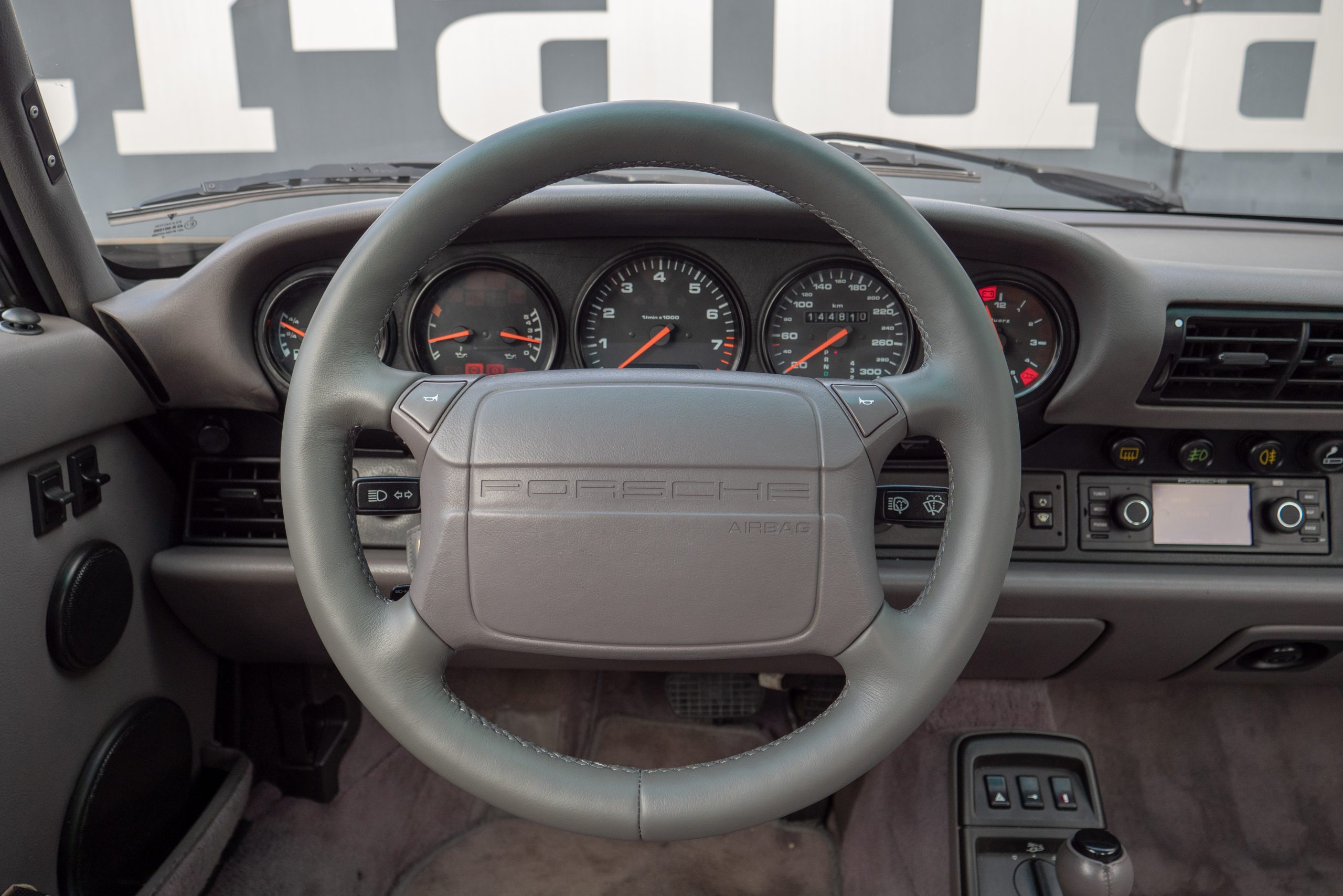 Porsche 964 Carrera 2 - imagen 34
