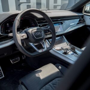 Audi SQ8 - foto 28