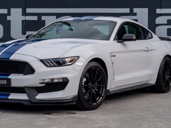 Ford Shelby GT 350 - foto 4