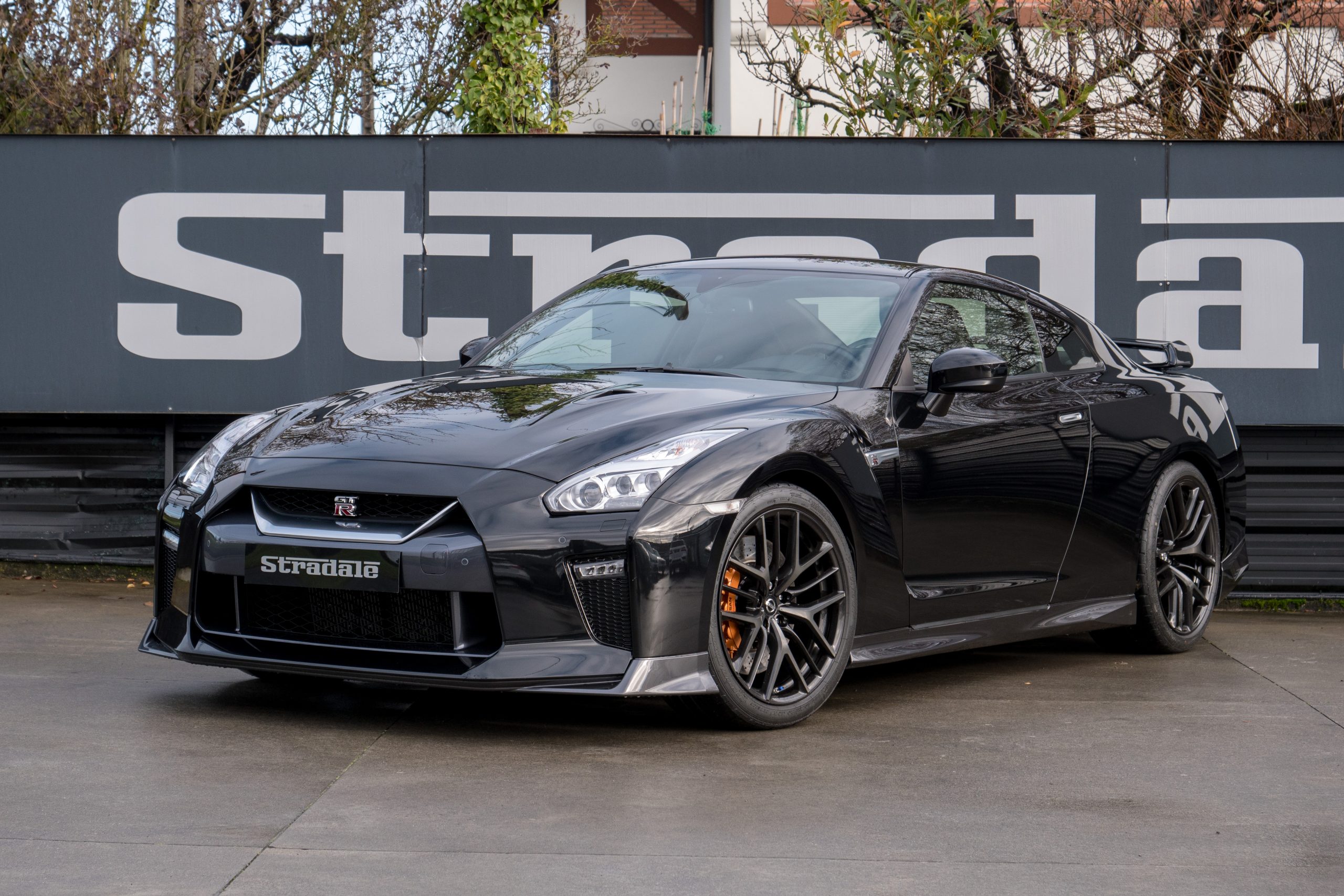 Nissan GTR - imagen 1