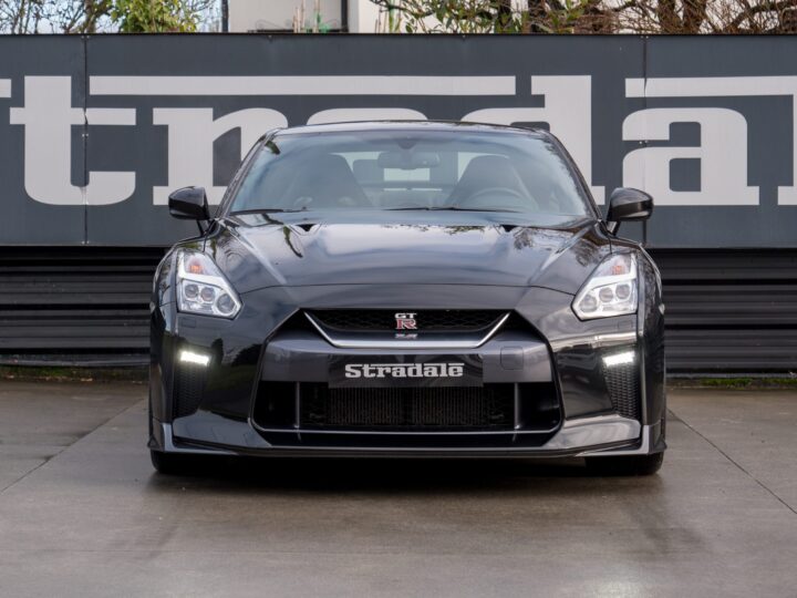 Nissan GTR - foto 7