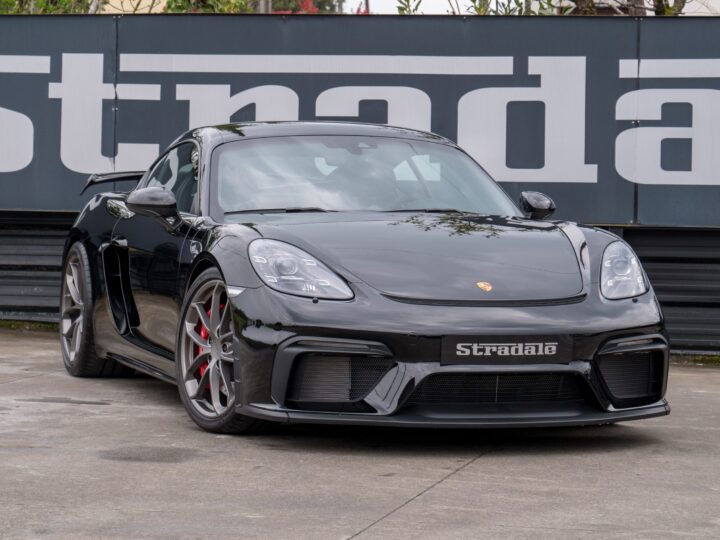 Porsche Cayman GT4