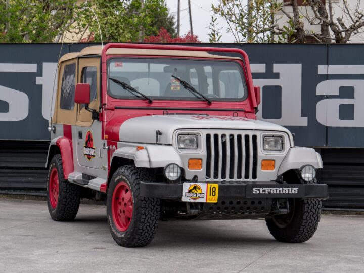 Jeep Wrangler Jurassic Park