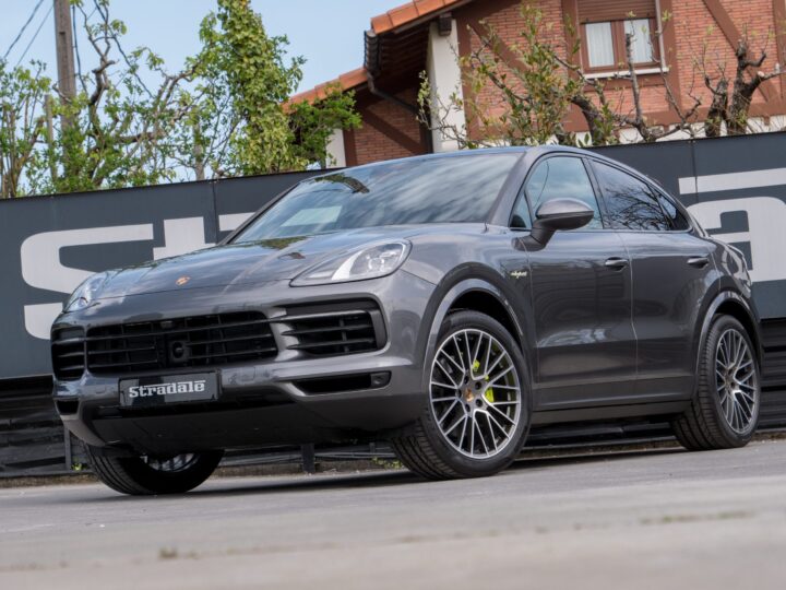 Porsche Cayenne Coupe E-Hybrid - foto 3