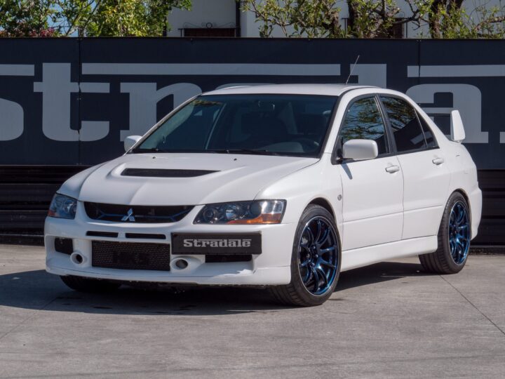 Mitsubishi Lancer Evolution IX - foto 2