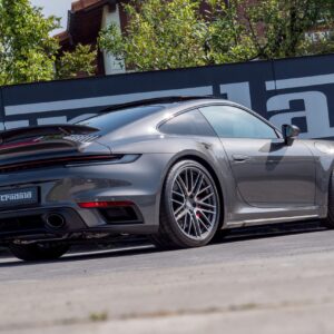 Porsche 992 Turbo - foto 17