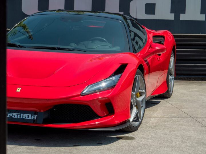 Ferrari F8 Tributo - foto 7