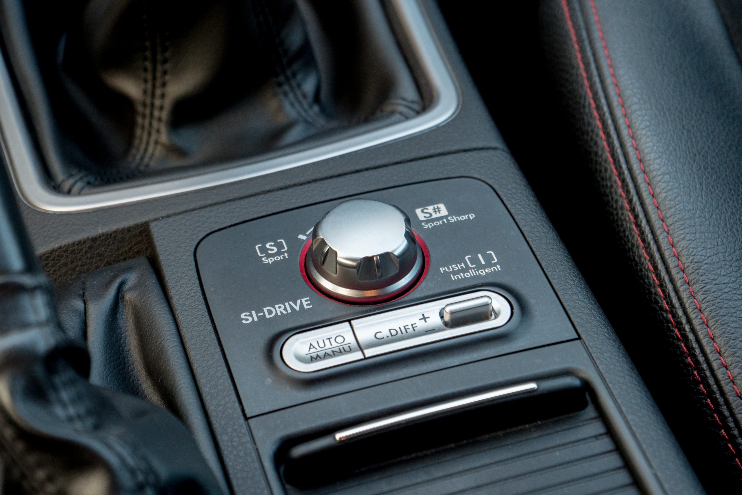 Subaru Impreza STI - imagen 25