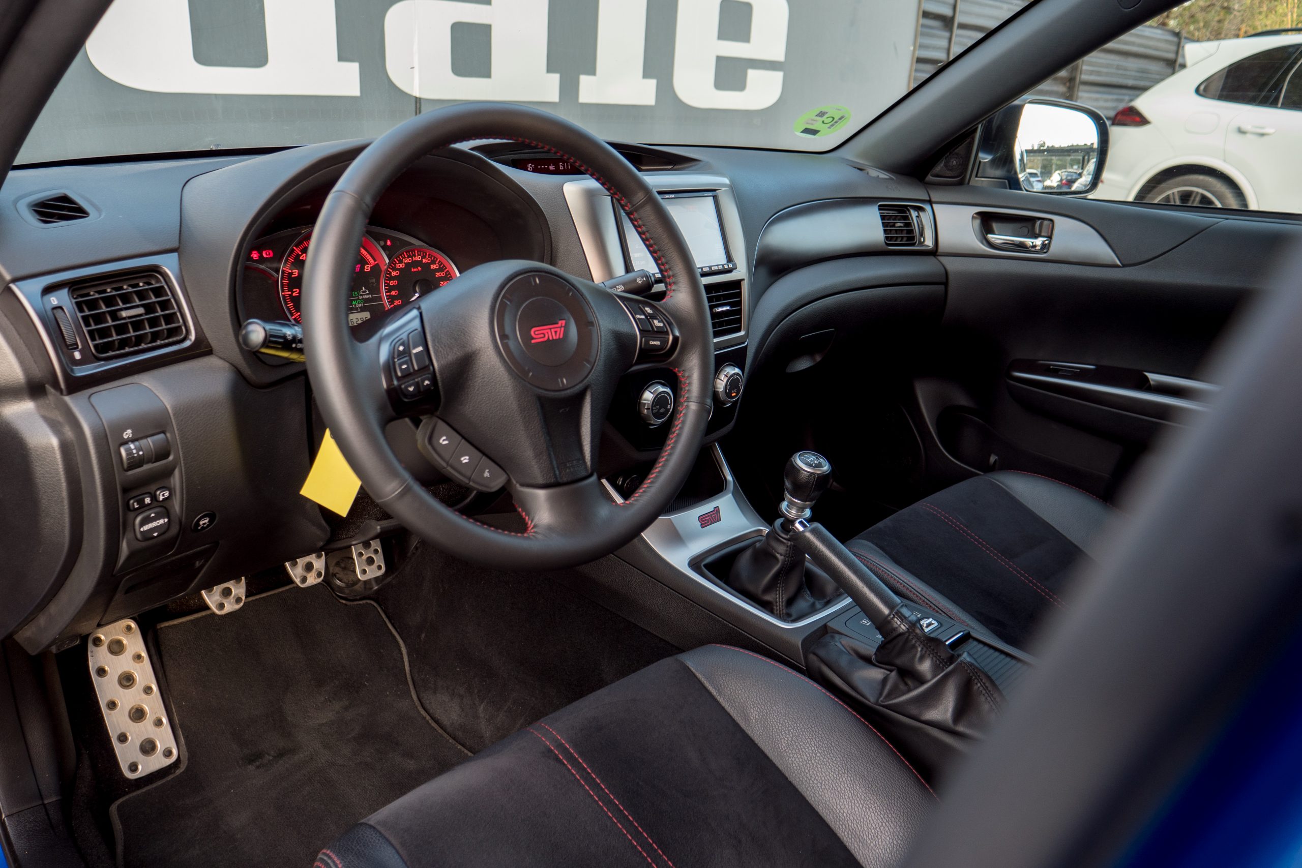 Subaru Impreza STI - imagen 29