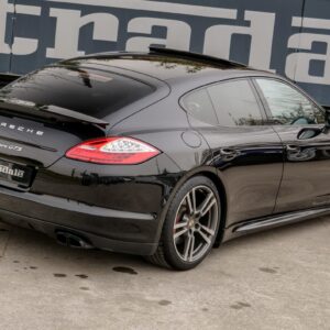 Porsche Panamera GTS - foto 18