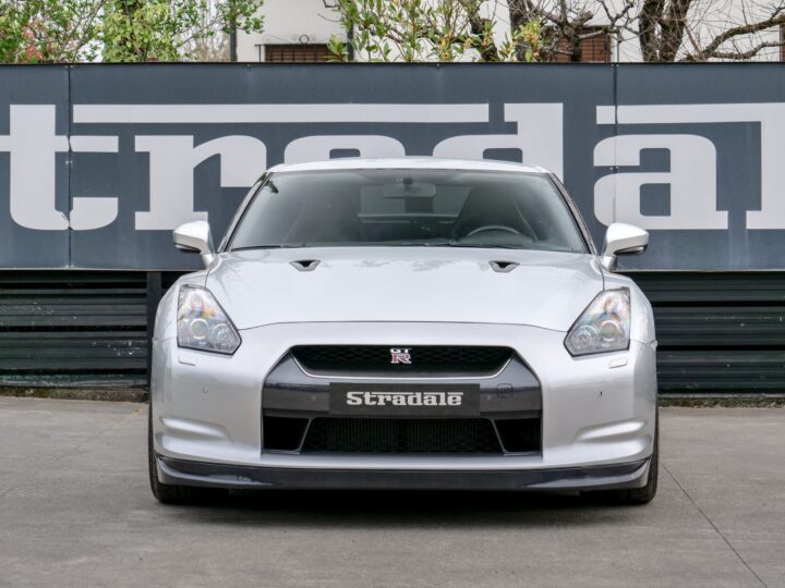 Nissan GTR - foto 7