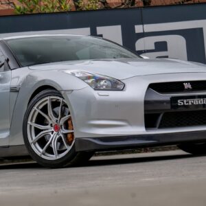 Nissan GTR - foto 12