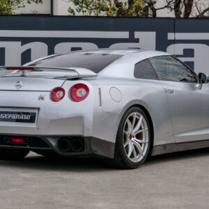 Nissan GTR - foto 14