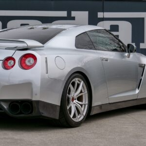 Nissan GTR - foto 16