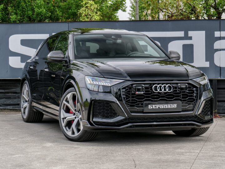 Audi RSQ8