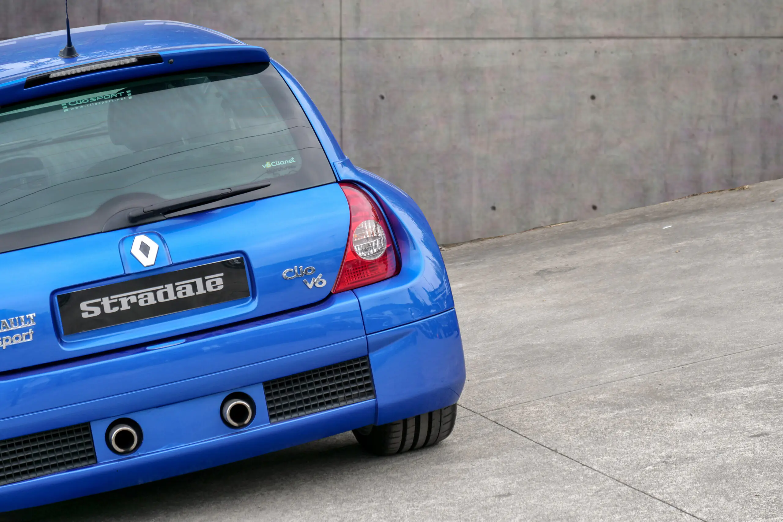 Renault Clio V6 Fase 2 - imagen 23