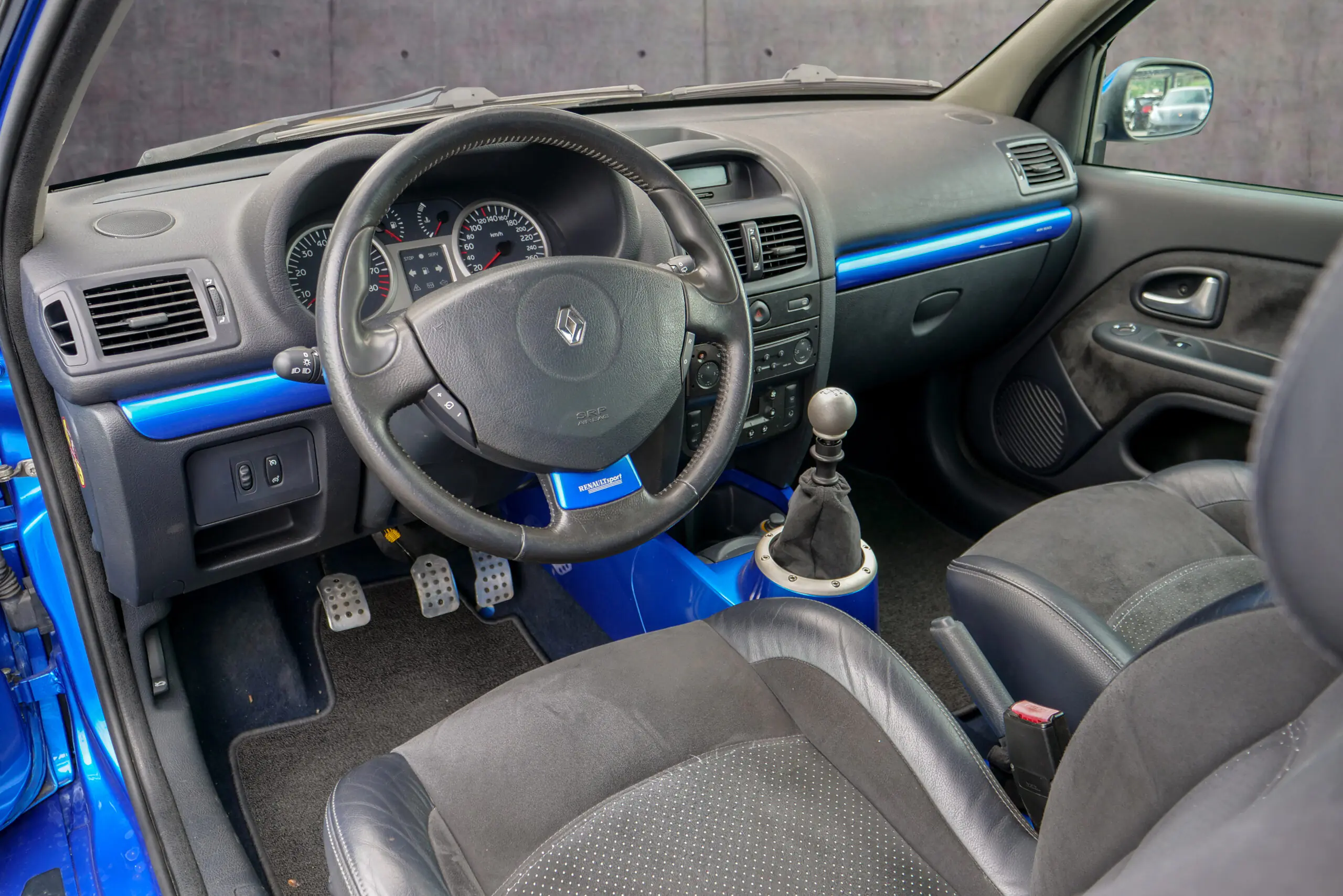 Renault Clio V6 Fase 2 - imagen 25