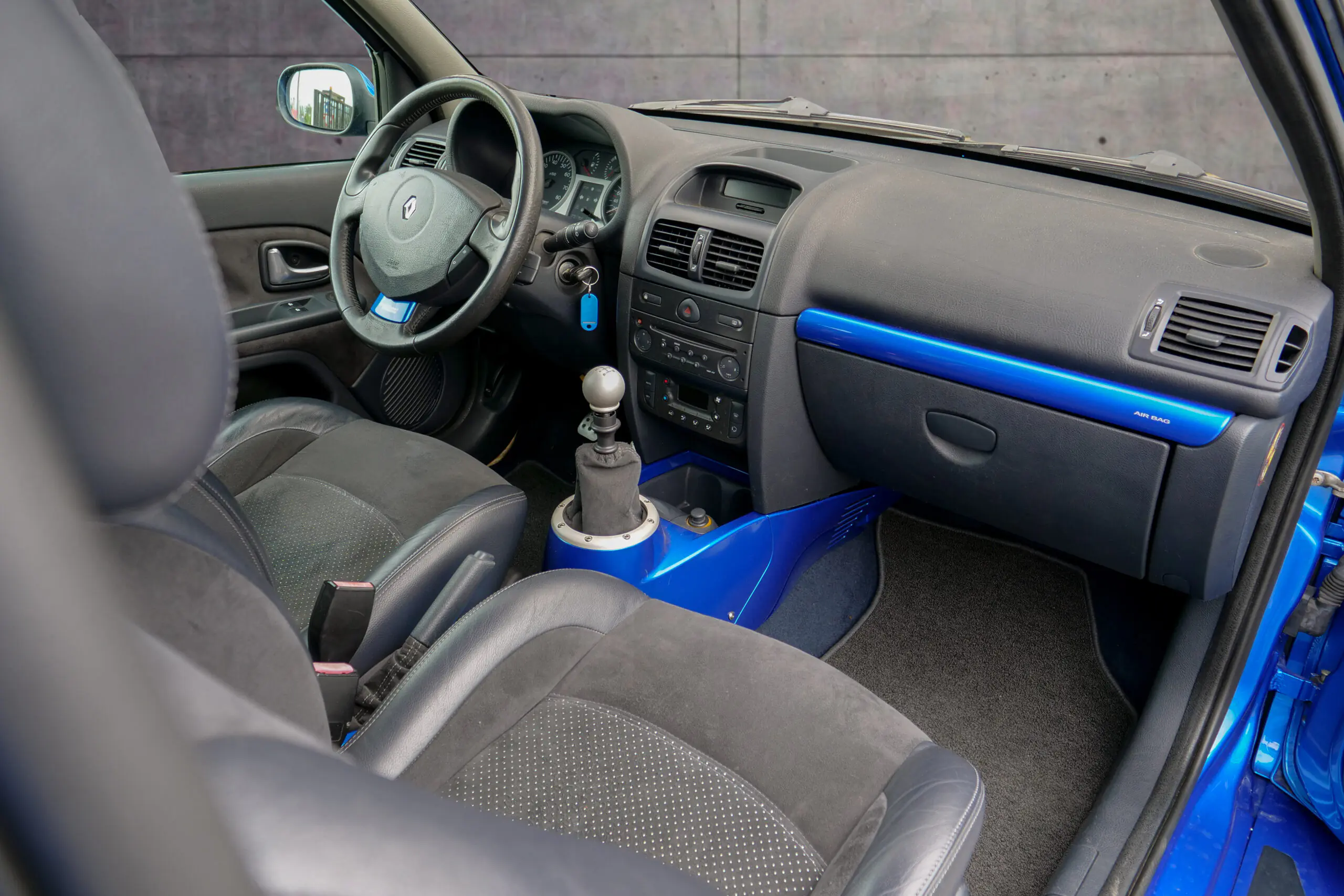 Renault Clio V6 Fase 2 - imagen 27