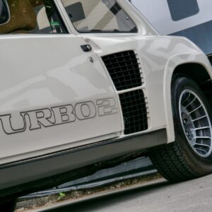 Renault 5 Turbo 2 - foto 12