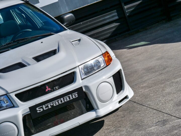 Mitsubishi EVO V RS - foto 8