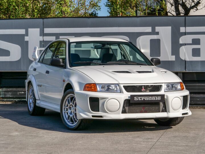 Mitsubishi EVO V RS - foto 1