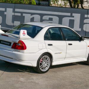 Mitsubishi EVO V RS - foto 23