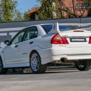 Mitsubishi EVO V RS - foto 42