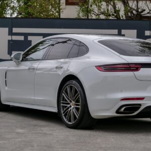 Porsche Panamera 4 - foto 36