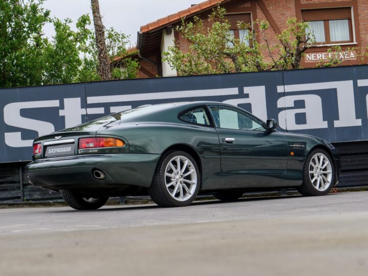Aston Martin DB7 Vantage V12 - foto 3