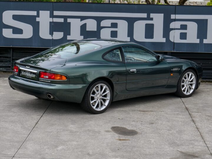 Aston Martin DB7 Vantage V12 - foto 6