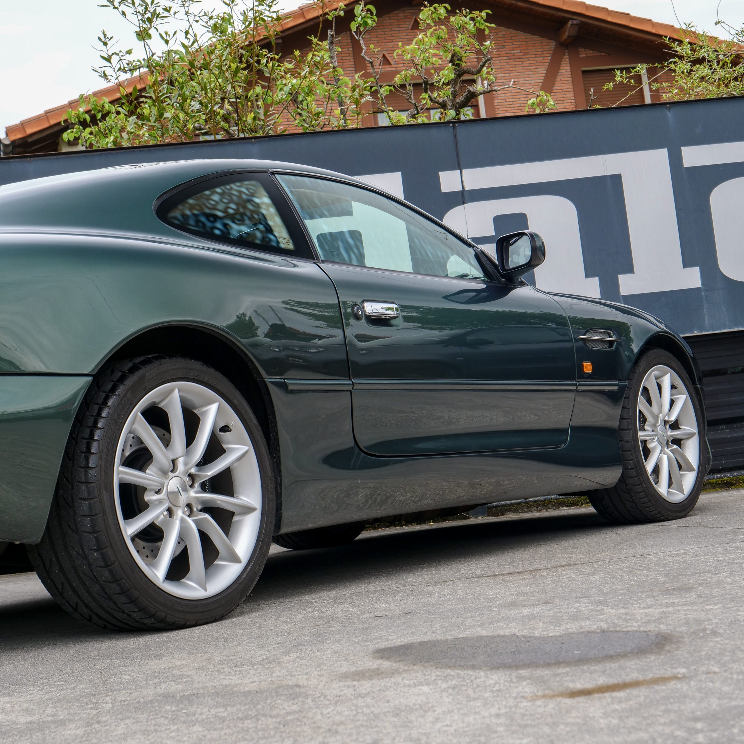 Aston Martin DB7 Vantage V12 - imagen 6