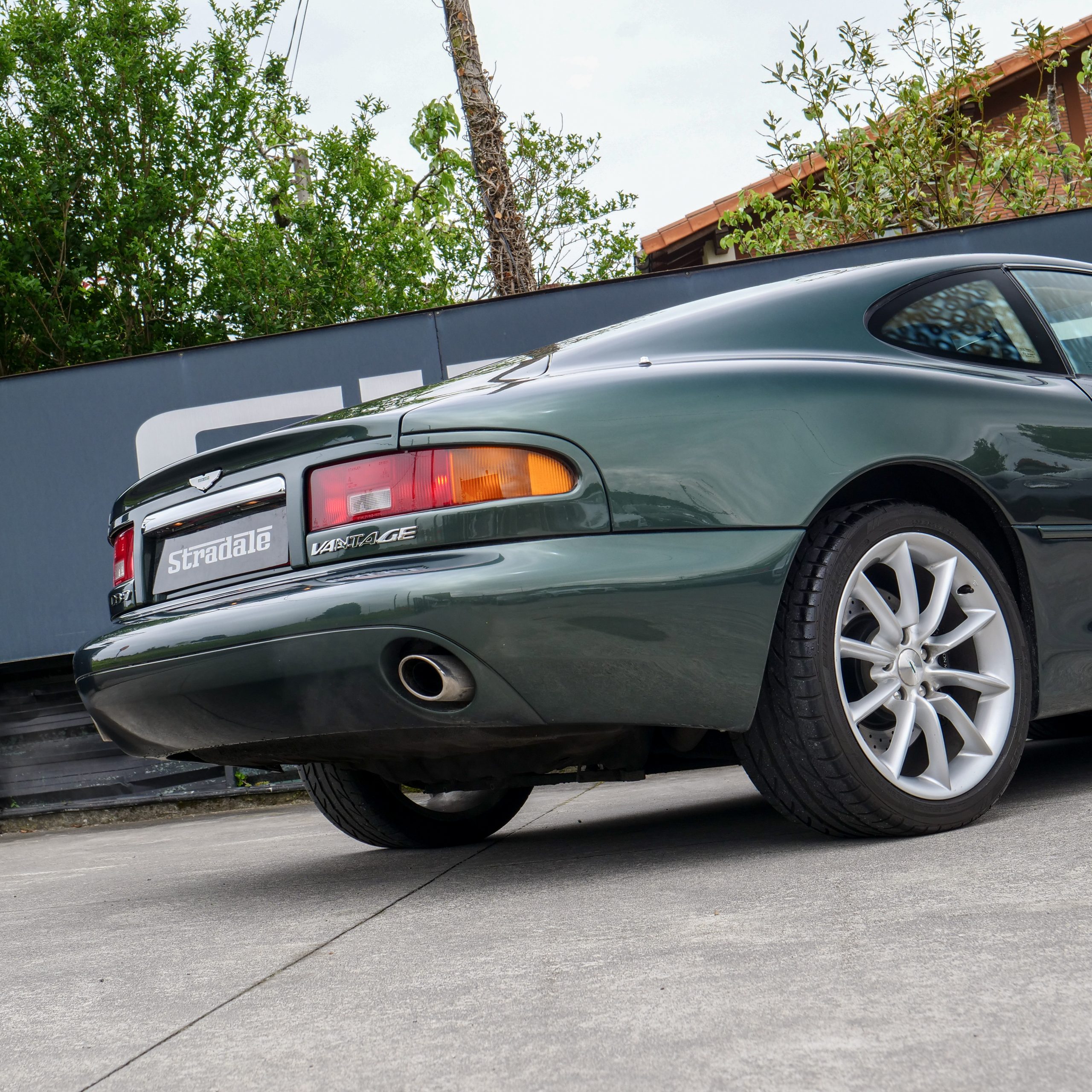 Aston Martin DB7 Vantage V12 - imagen 7