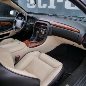 Aston Martin DB7 Vantage V12 - foto 18