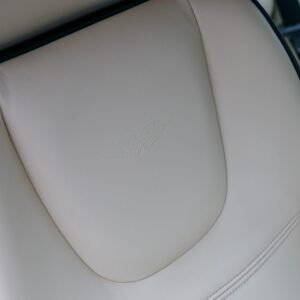Aston Martin DB7 Vantage V12 - foto 24