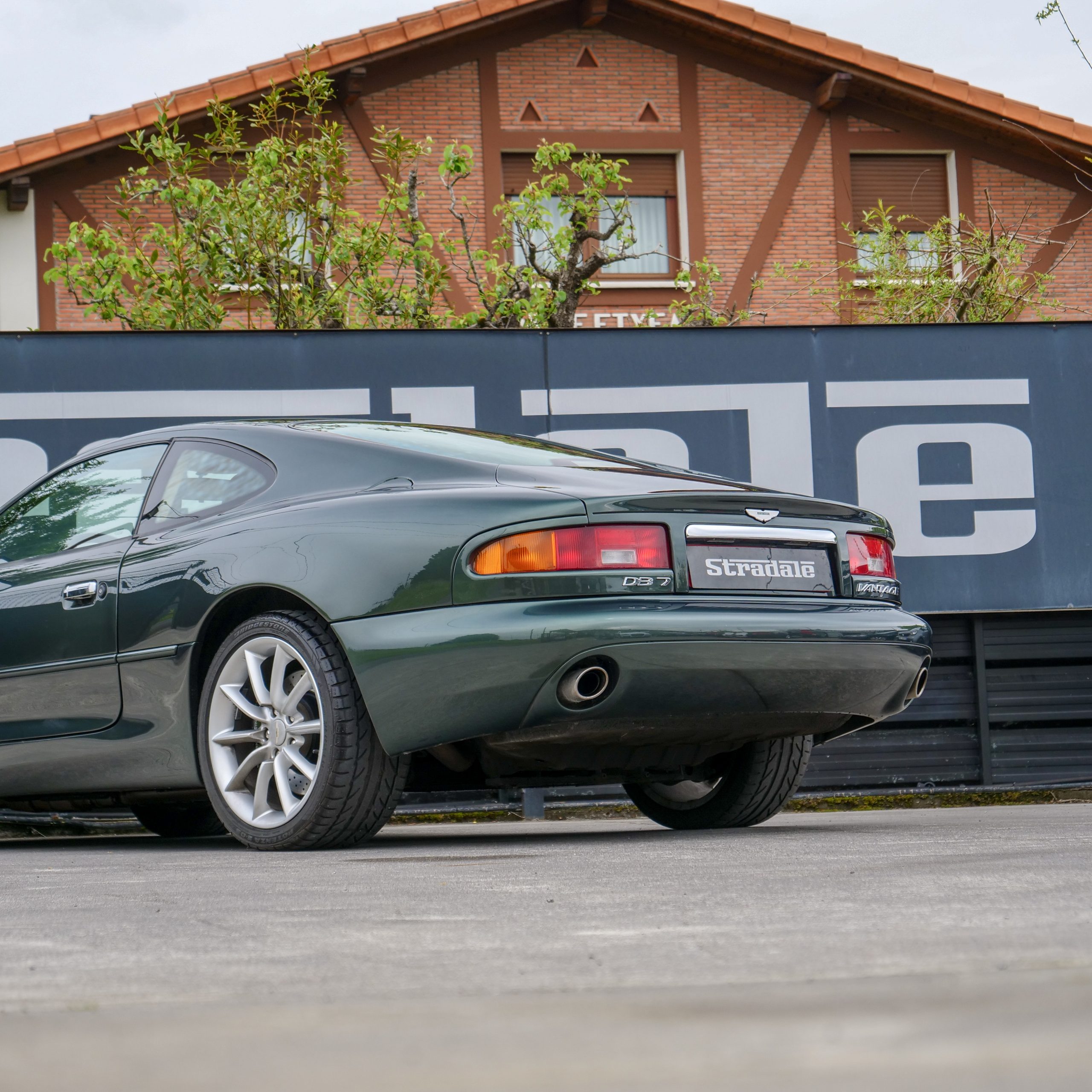 Aston Martin DB7 Vantage V12 - imagen 27