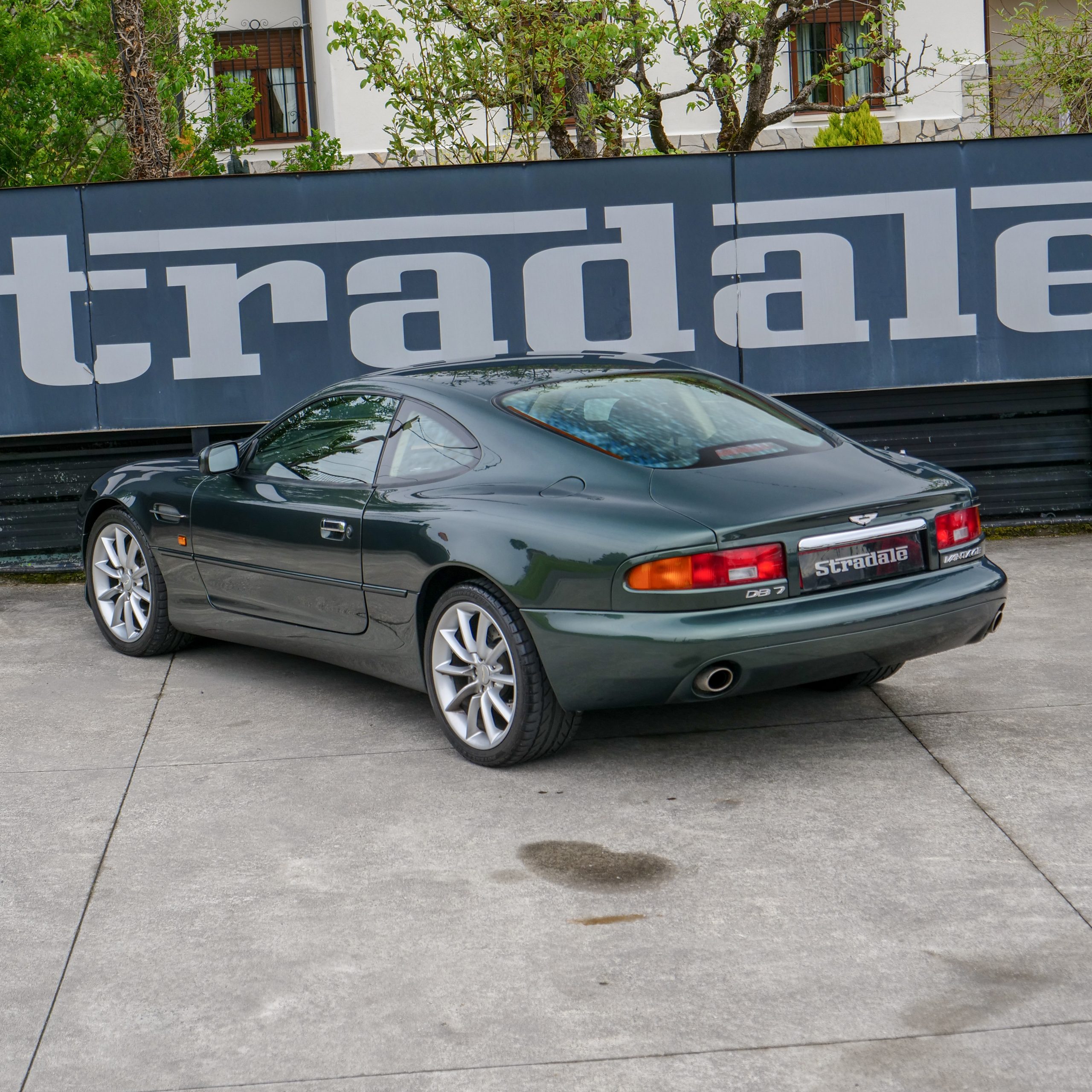 Aston Martin DB7 Vantage V12 - imagen 28