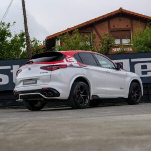 Alfa Romeo Stelvio Quadrifoglio » Racing Edition « - foto 29