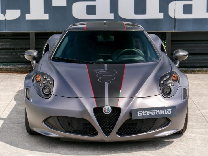 Alfa Romeo 4C Competizione - foto 3