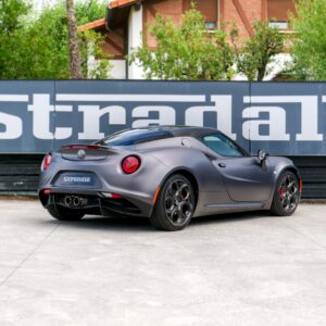 Alfa Romeo 4C Competizione - foto 35