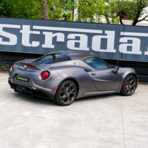 Alfa Romeo 4C Competizione - foto 31