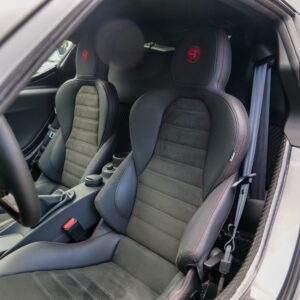 Alfa Romeo 4C Competizione - foto 19