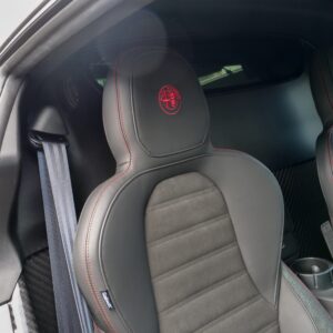 Alfa Romeo 4C Competizione - foto 15