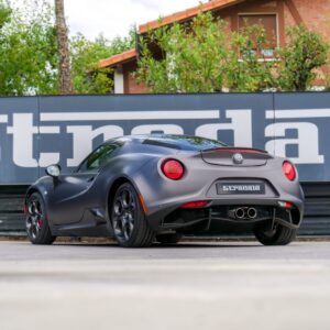 Alfa Romeo 4C Competizione - foto 9