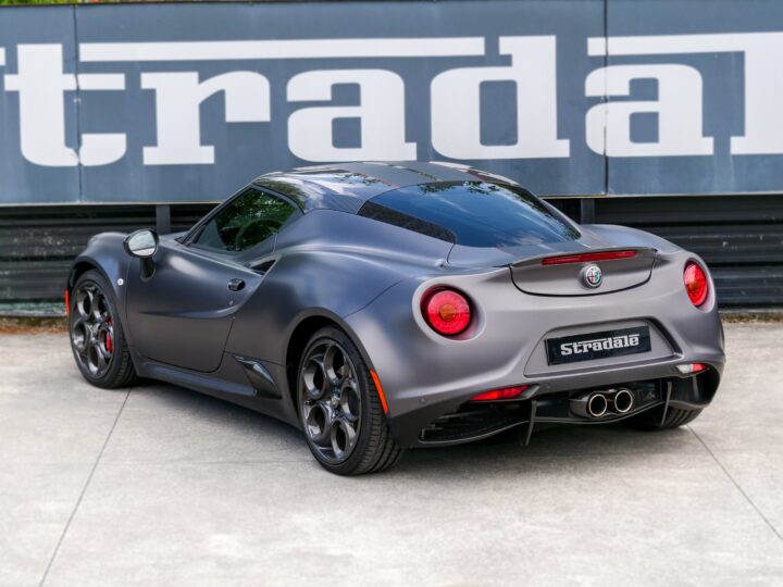 Alfa Romeo 4C Competizione - foto 6