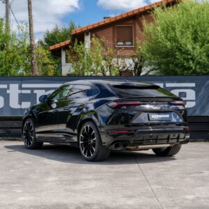 Lamborghini Urus - foto 47
