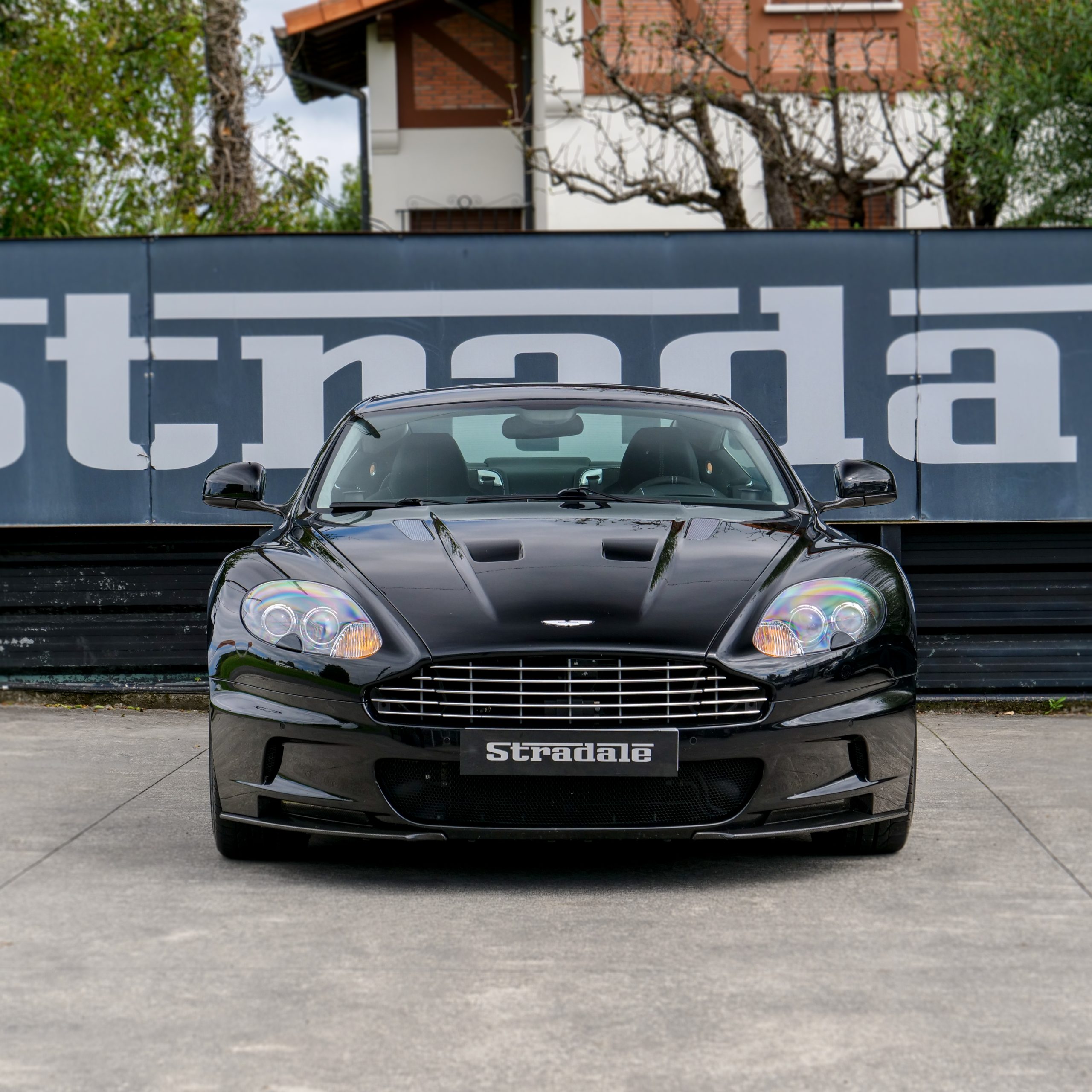 Aston Martin DBS - imagen 7