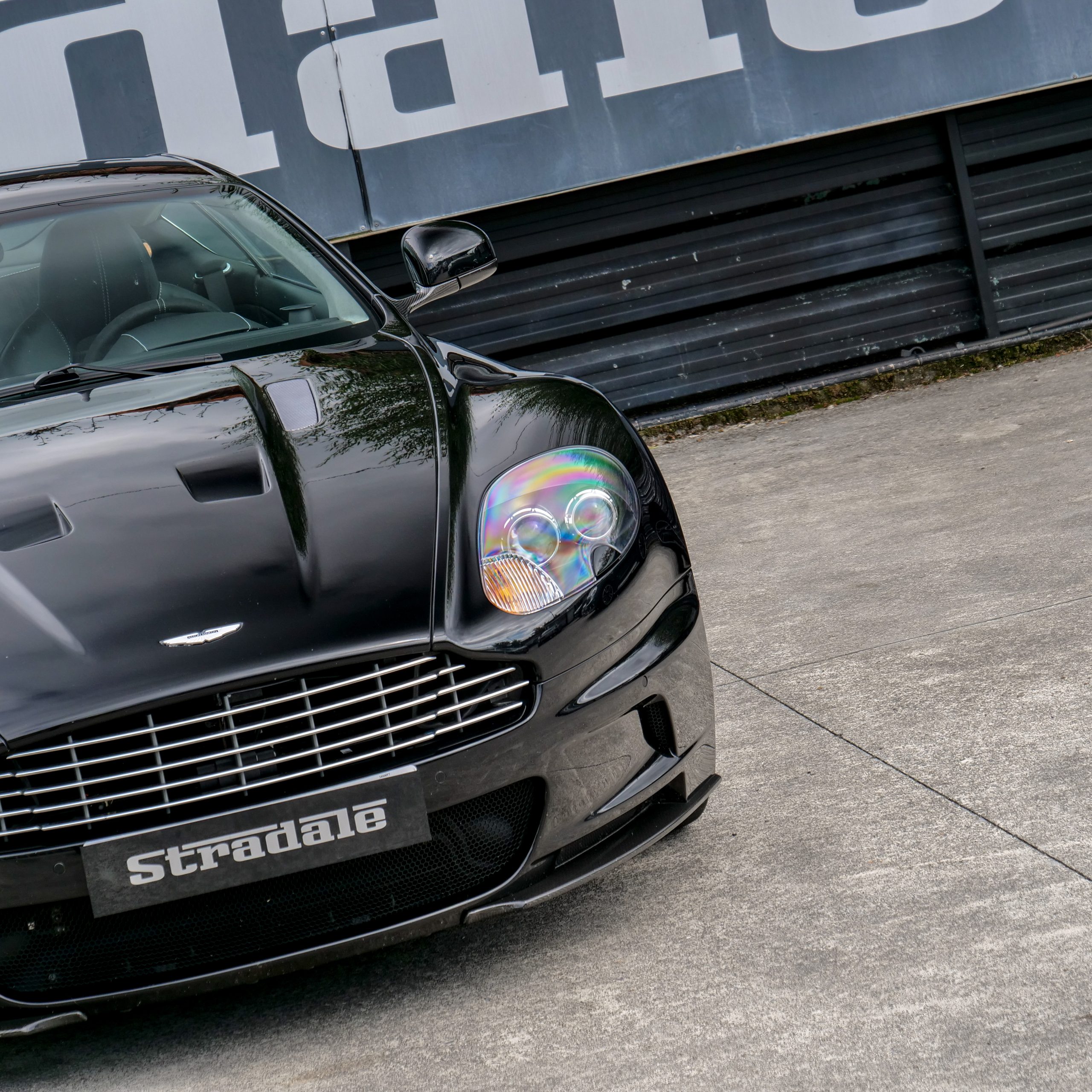 Aston Martin DBS - imagen 9