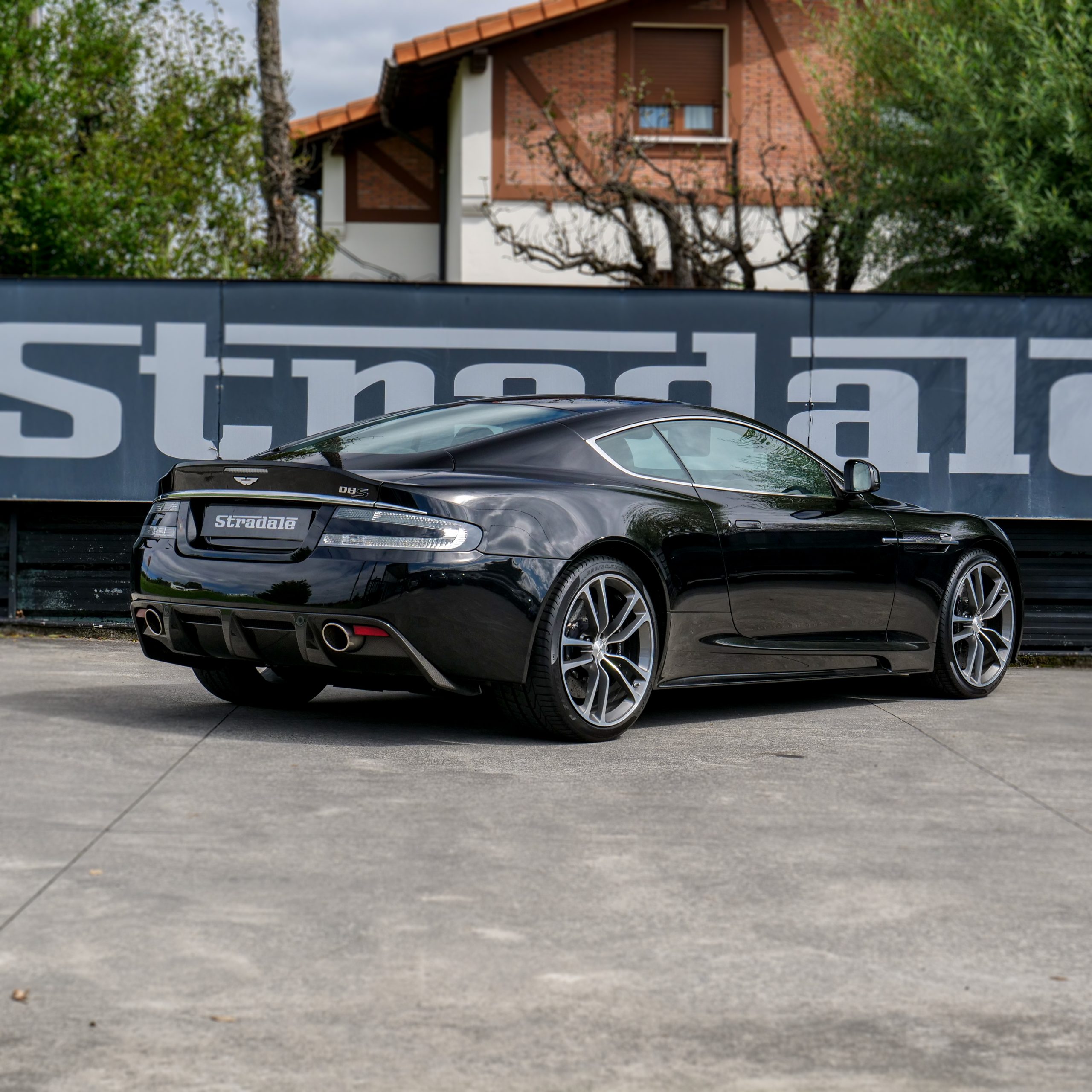 Aston Martin DBS - imagen 18